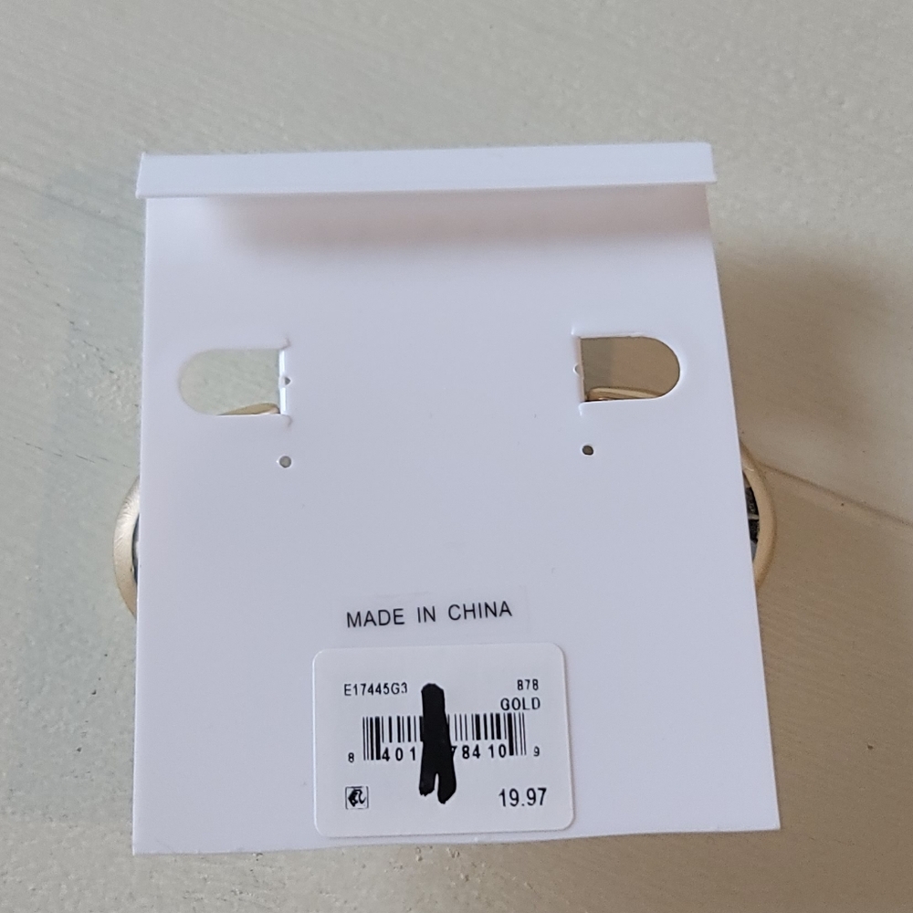 🆕️ Nordstrom Panacea Tapered Hoop Earrings - Picture 3 of 8